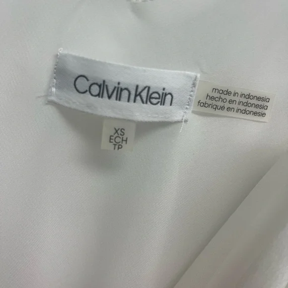 Calvin Klein silk white tank blouse - Picture 3 of 3